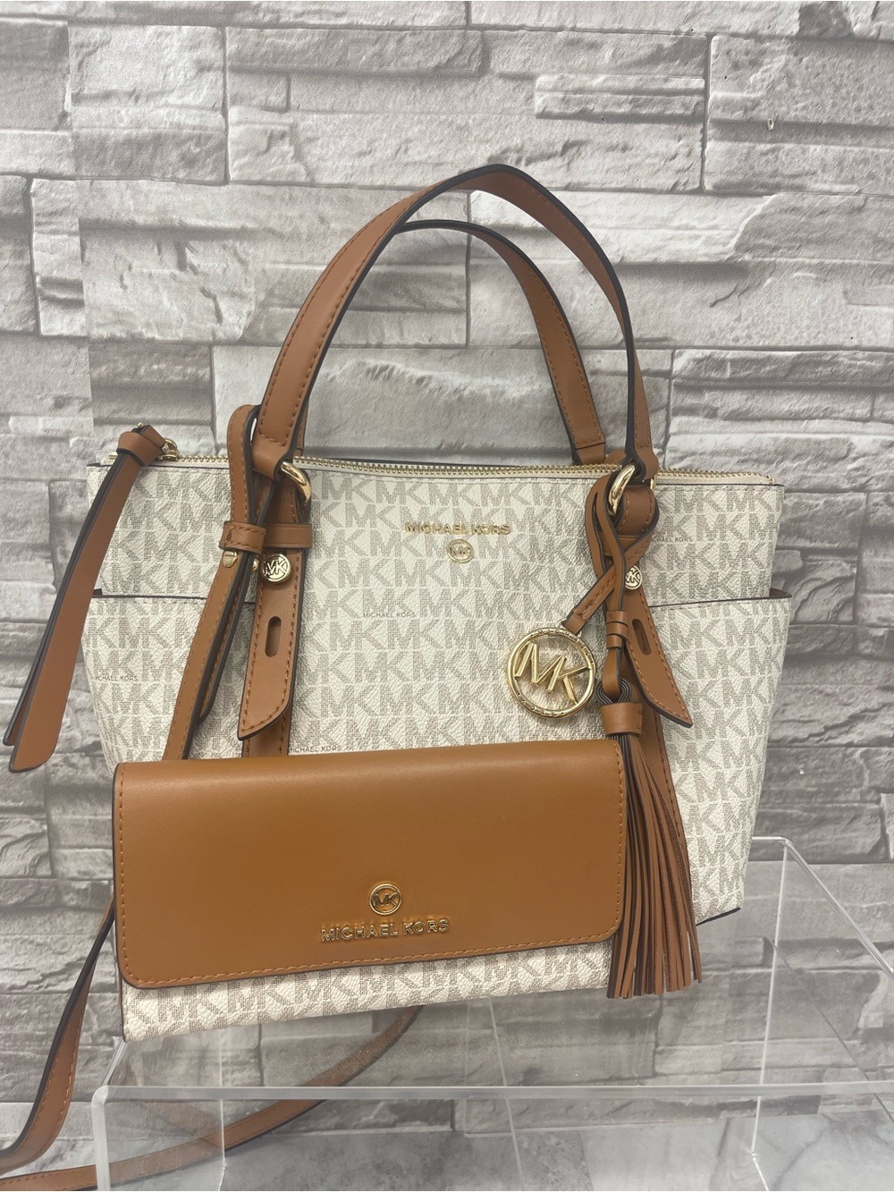 Michael Kors Sullivan TZ Crossbody & Wallet Set MK Signature Logo Vanilla/Acorn